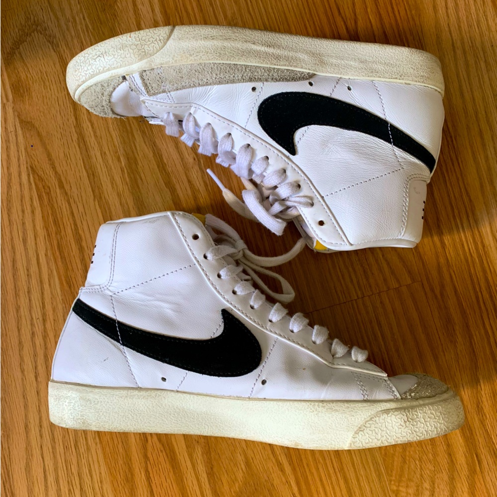 Nike Blazer Mid 77 Vintage High Tops Sneakers
